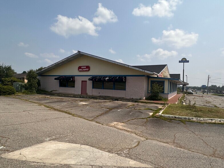 More Photos Of 2123 S Hwy 441, Dublin Restaurant For Sale