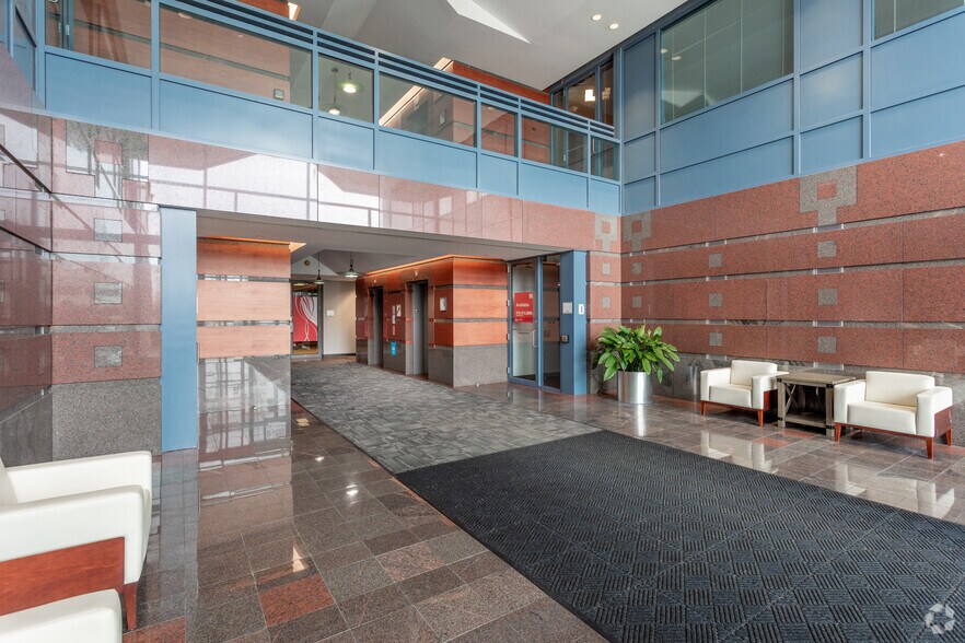 More Photos Of 6700 Antioch Rd, Merriam Office For Lease