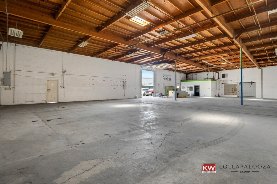 More Photos Of 400-410 S Irwindale Ave, Azusa Warehouse For Lease