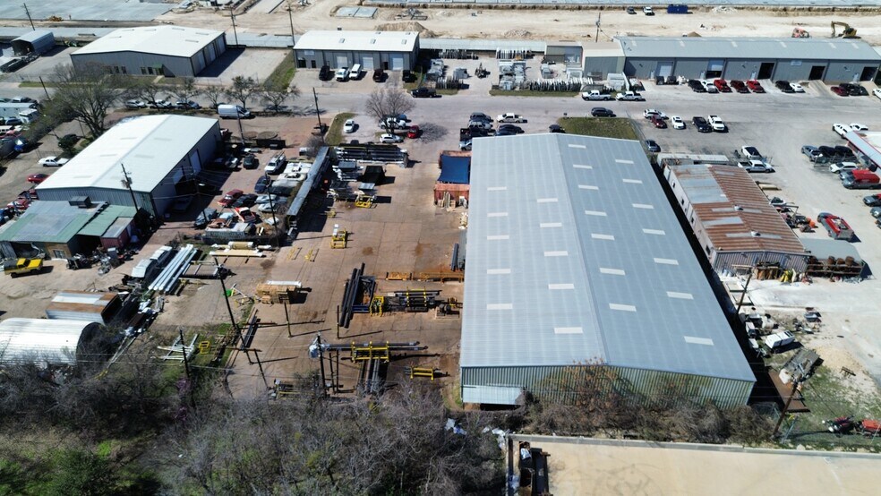 More Photos Of 4204-4210 Felter, Austin Unknown For Lease
