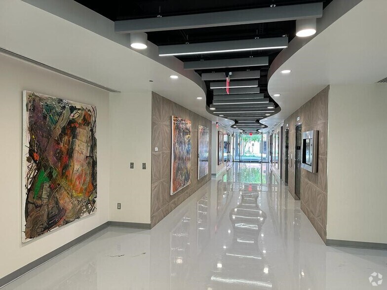 More Photos Of 1608 Spring Hill Rd, Vienna Unknown For Lease