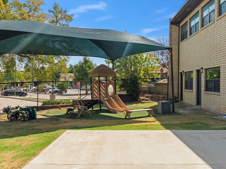 More Photos Of 4961 N O'Connor Rd, Irving Freestanding For Sale