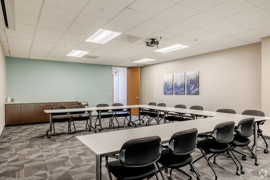 More Photos Of 720 S Colorado Blvd, Denver Unknown For Lease