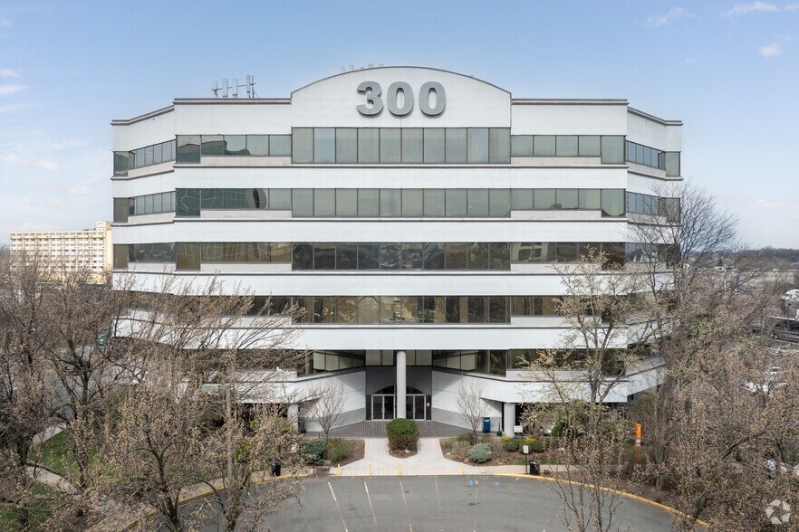 Primary Photo Of 300 Harmon Meadow Blvd, Secaucus Office For Lease