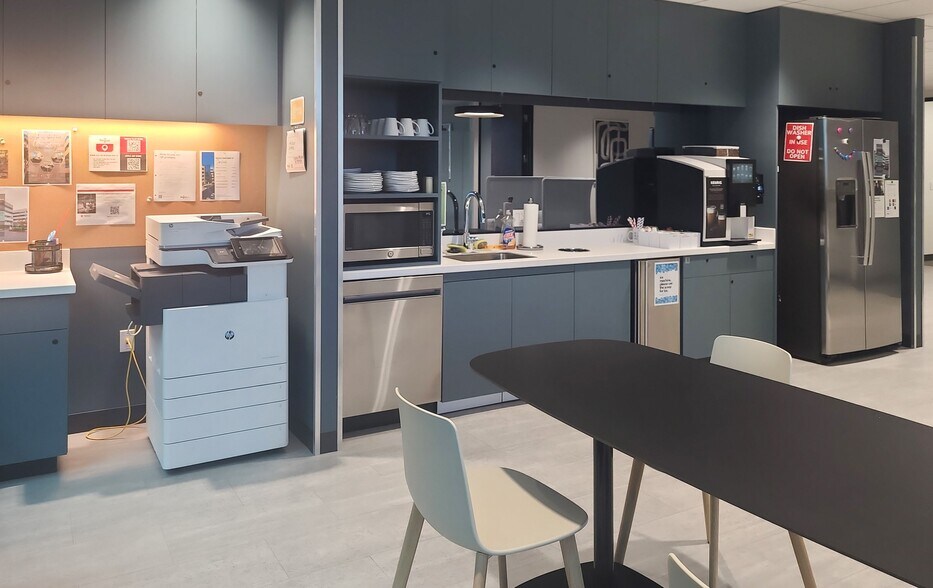 More Photos Of 2180 Harvard St, Sacramento Coworking Space