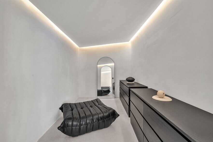 More Photos Of 120 NE 25th St, Miami Specialty For Sale