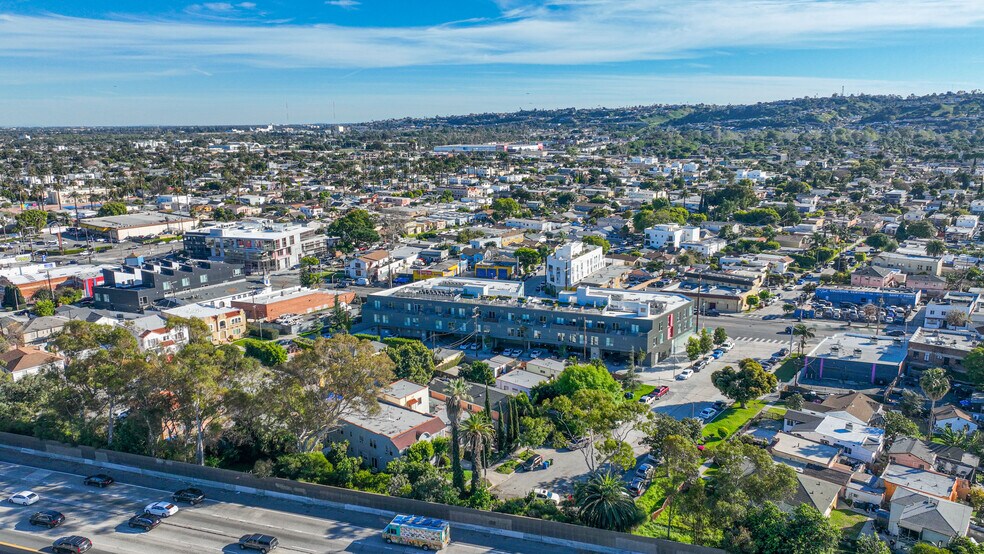 More Photos Of 2536 S Dunsmuir Ave, Los Angeles Land For Sale