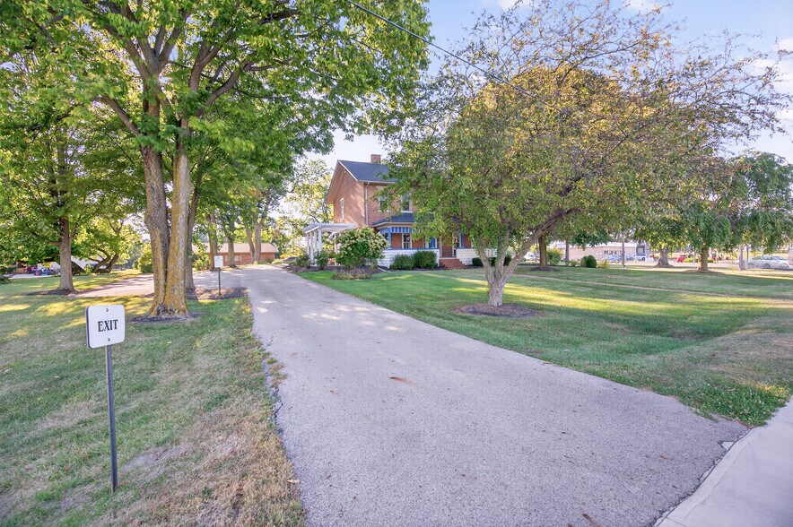 More Photos Of 1441 Saint Marys Ave, Sidney Office For Sale