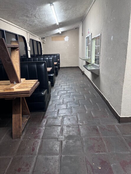 More Photos Of 3330 S Central Ave, Los Angeles Storefront Retail Residential For Lease