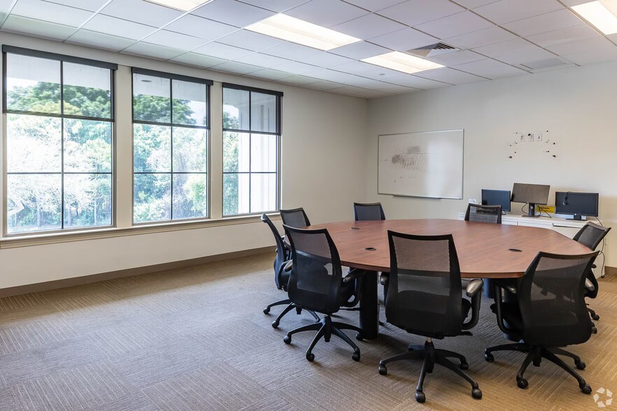 More Photos Of 1501 Yamato Rd, Boca Raton Business Park For Lease