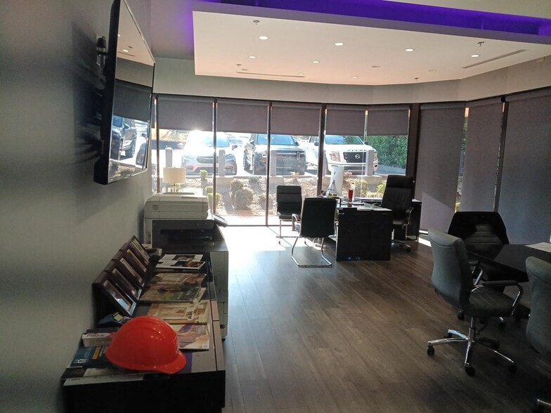 More Photos Of 5945 Peachtree Cors E, Peachtree Corners Flex For Sale