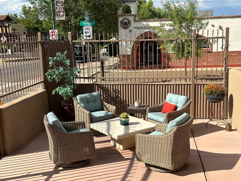 More Photos Of 1039 N Main St, Cottonwood Storefront Retail Residential For Sale