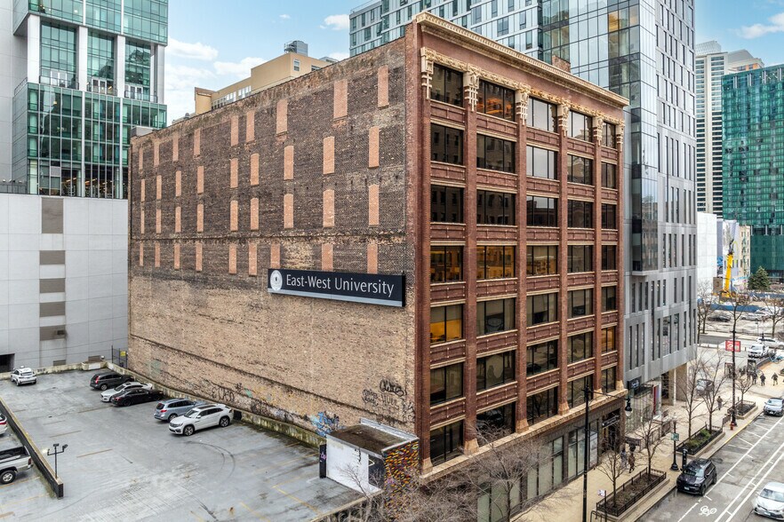 More Photos Of 819 S Wabash Ave, Chicago Loft Creative Space For Lease