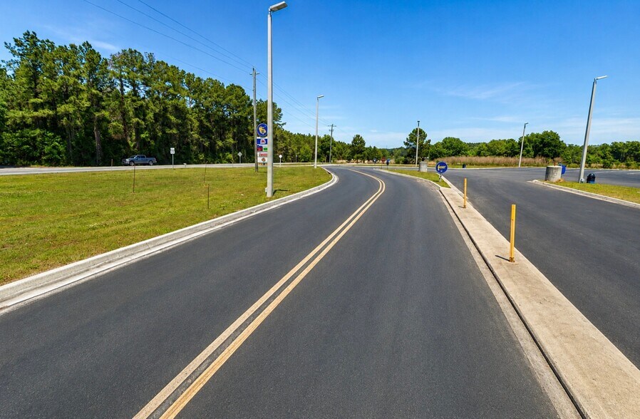 More Photos Of I-10 & US 129 Gateway Site, Live Oak Land For Lease