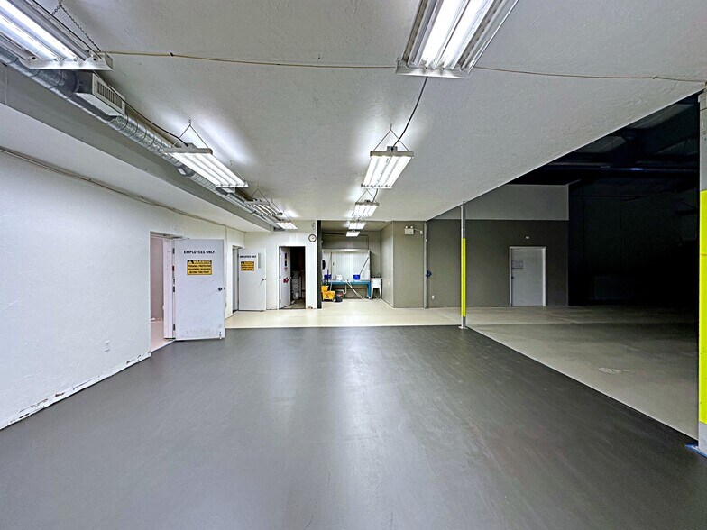 More Photos Of 195 Mackay Cres, Fort McMurray Warehouse For Sale