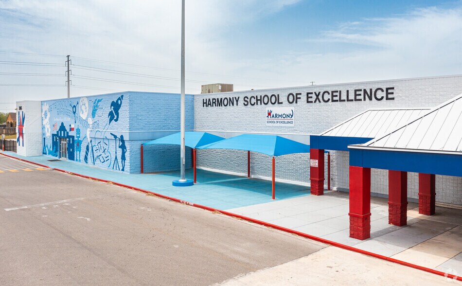 More Photos Of 2015 SW Loop 410, San Antonio Freestanding For Sale