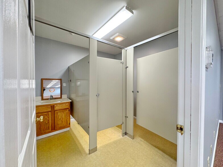 More Photos Of 18119 N Sussex Hwy, Bridgeville Office For Lease