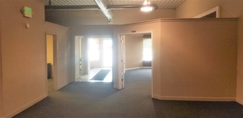 More Photos Of 1561-1599 E 93rd Ave, Merrillville Flex For Lease