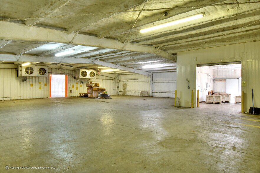 More Photos Of 707 W Lake Dr, Wimauma Industrial For Sale