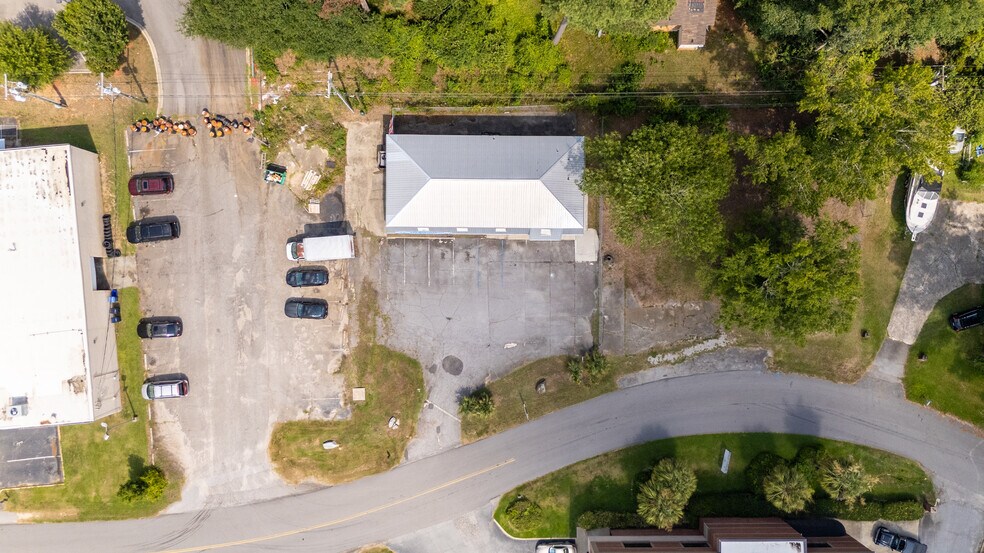 More Photos Of 123 Lawand Dr, Columbia Office Residential For Sale