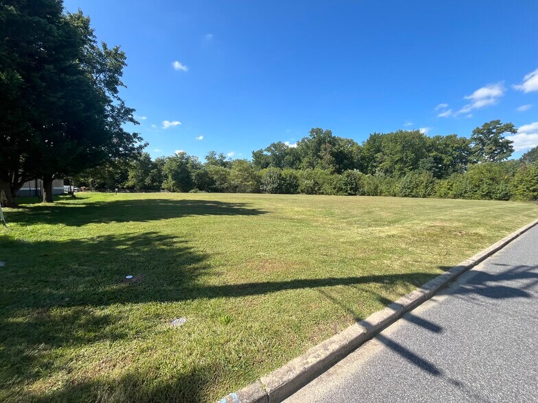 More Photos Of 614 S Philadelphia Blvd, Aberdeen Auto Repair For Sale