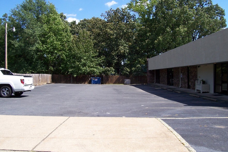 More Photos Of 6520 Baseline Rd, Little Rock Medical For Lease