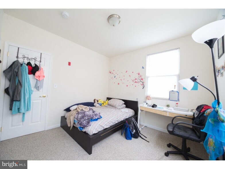 More Photos Of 3301-3303 N 16th St, Philadelphia Apartments For Sale