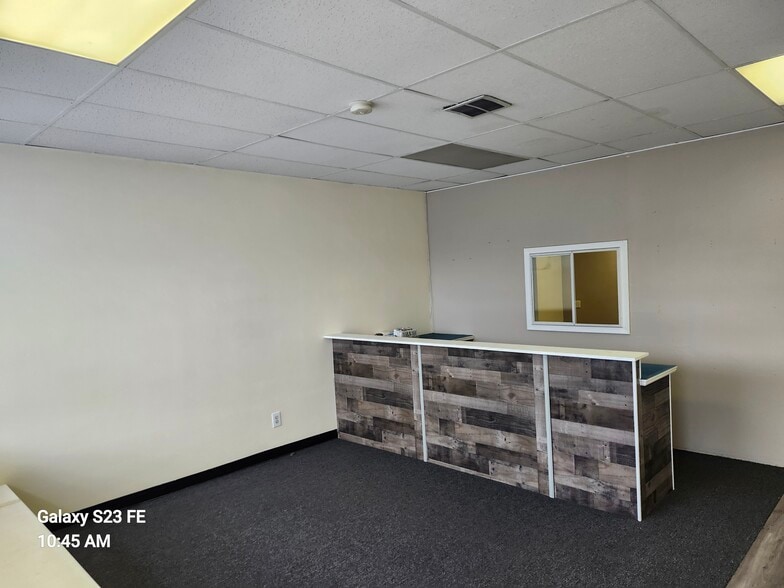 More Photos Of 716 Macdade Blvd, Folsom Freestanding For Sale