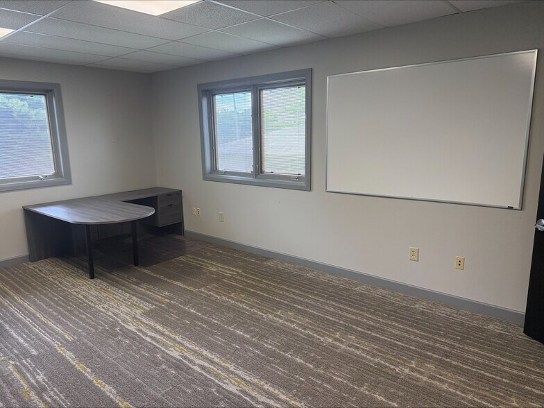 More Photos Of 5695 Avery Rd, Dublin Office For Lease