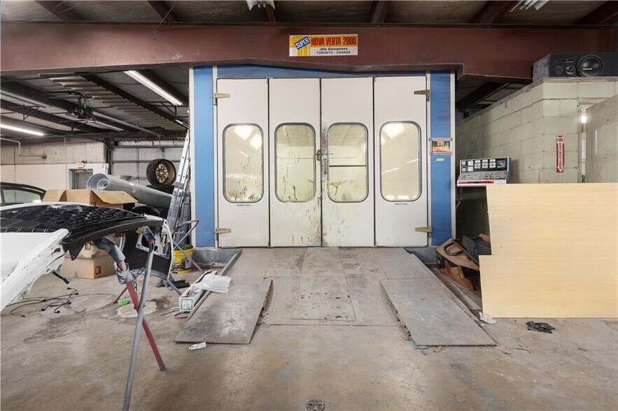 More Photos Of 3709 Pickett Rd, Saint Joseph Auto Repair For Sale