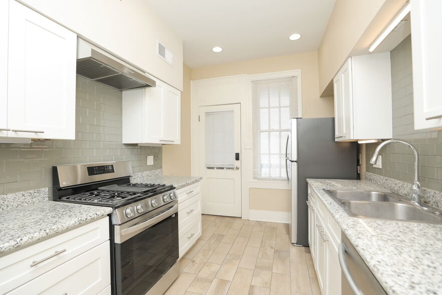 More Photos Of 717 Broadway St, Galveston Apartments For Sale