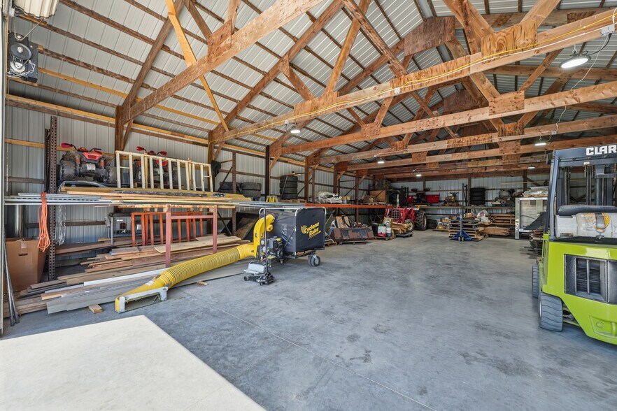More Photos Of 22946 100th Ave, Cadott Manufacturing For Sale