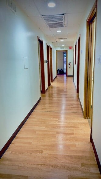 More Photos Of 648 W Campbell Rd, Richardson Medical For Lease