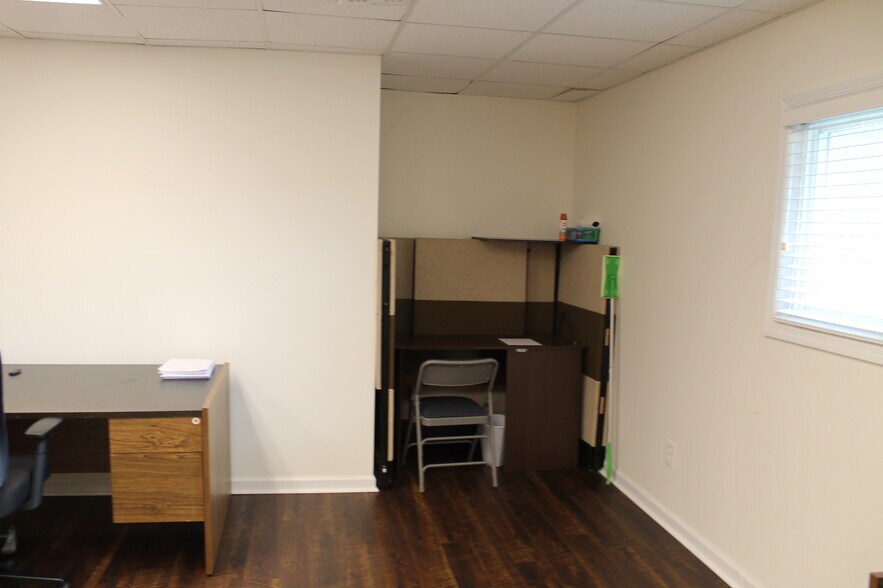 More Photos Of 3321 Doris Ave, Ocean Unknown For Lease