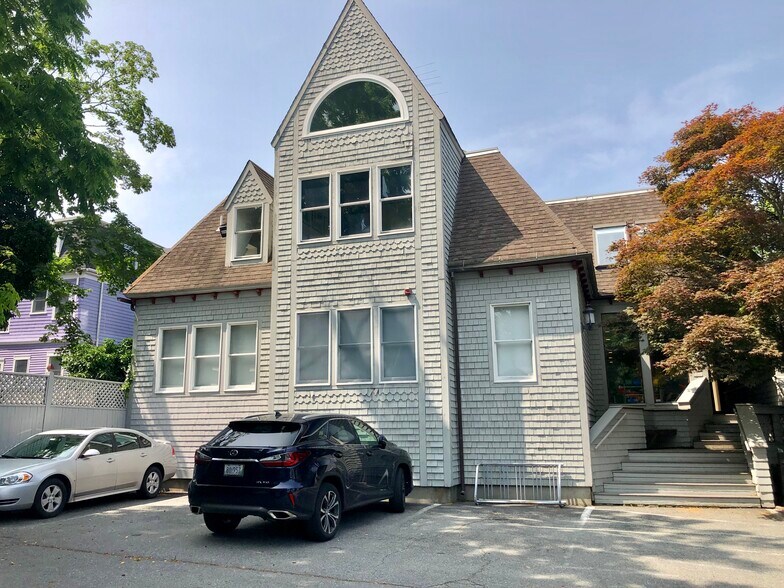 More Photos Of 15 Old Beach Rd, Newport Medical For Sale