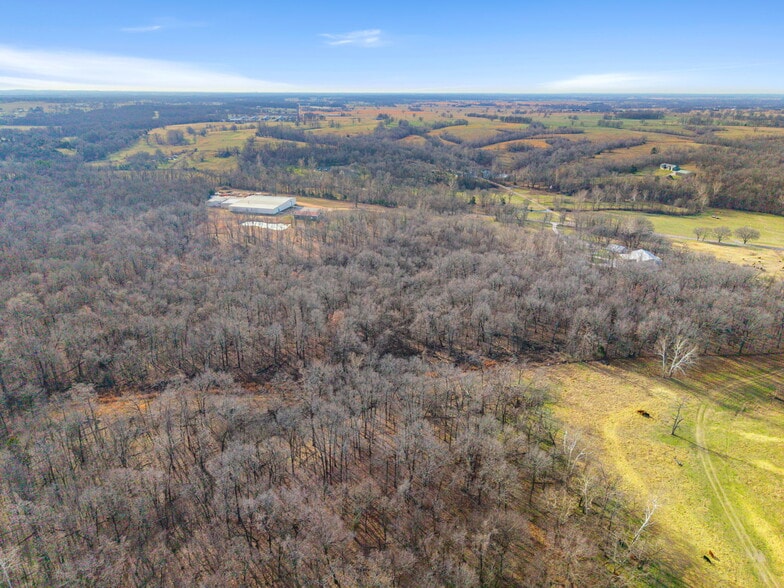 More Photos Of 23044 Honey Creek Rd, Sulphur Springs Distribution For Sale