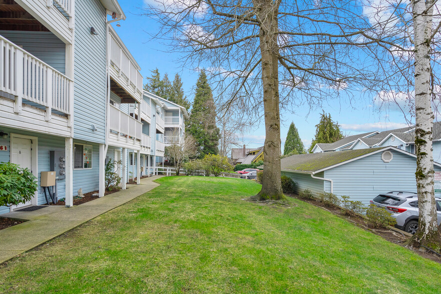 Primary Photo Of 753 SE 60th Ave, Portland Apartments For Sale