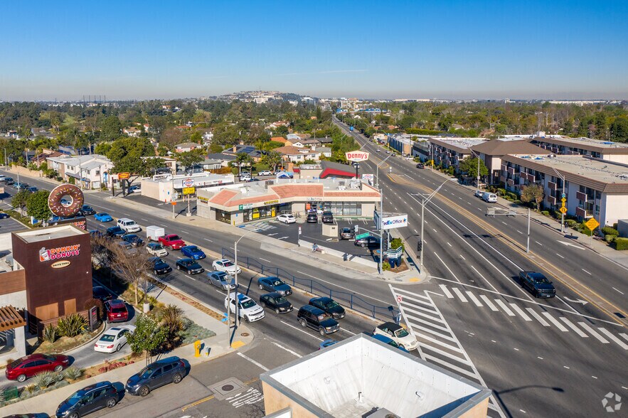 More Photos Of 5591-5597 E 7th St, Long Beach Unknown For Lease