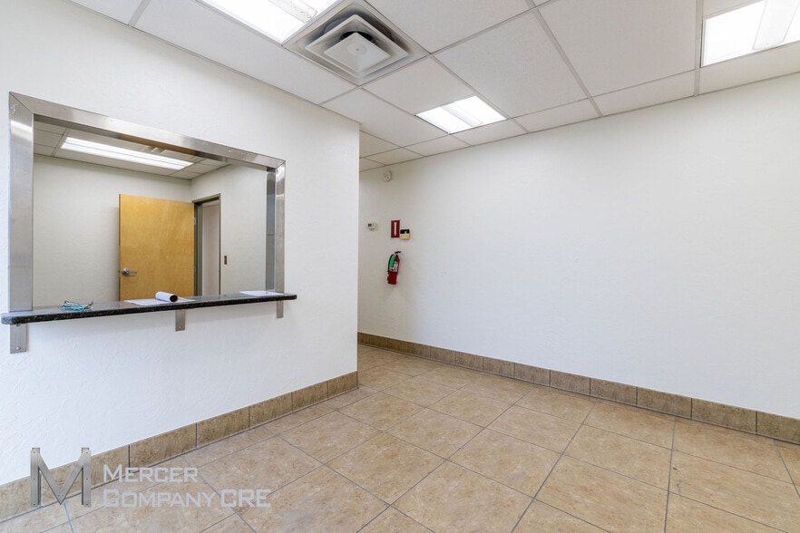 More Photos Of 400 Glade Ave, Oklahoma City Manufacturing For Lease