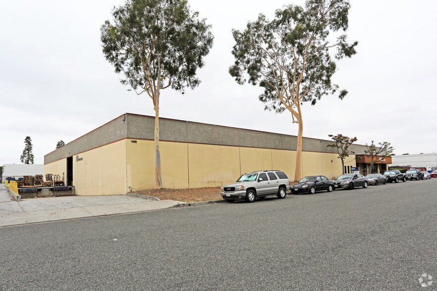More Photos Of 7412 Anaconda Ave, Garden Grove Warehouse For Lease