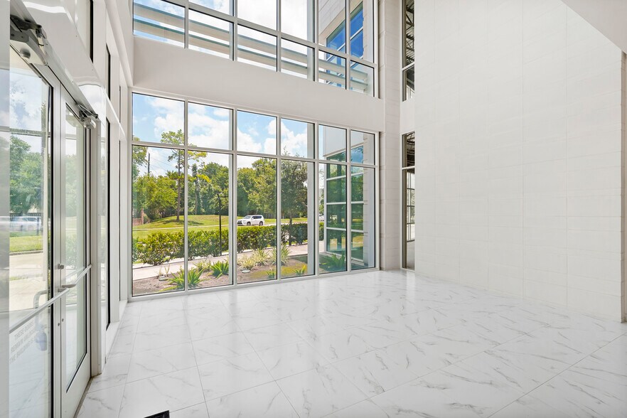 More Photos Of 1140 Enclave Pky, Houston Medical For Sale