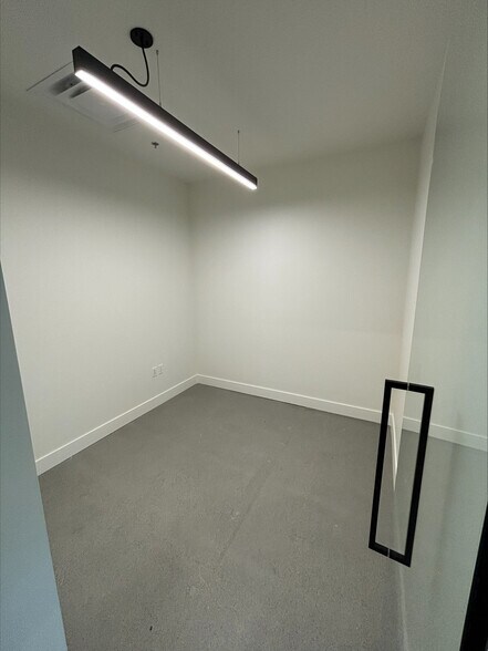 More Photos Of 2630 Croydon Dr, Surrey Medical For Sale