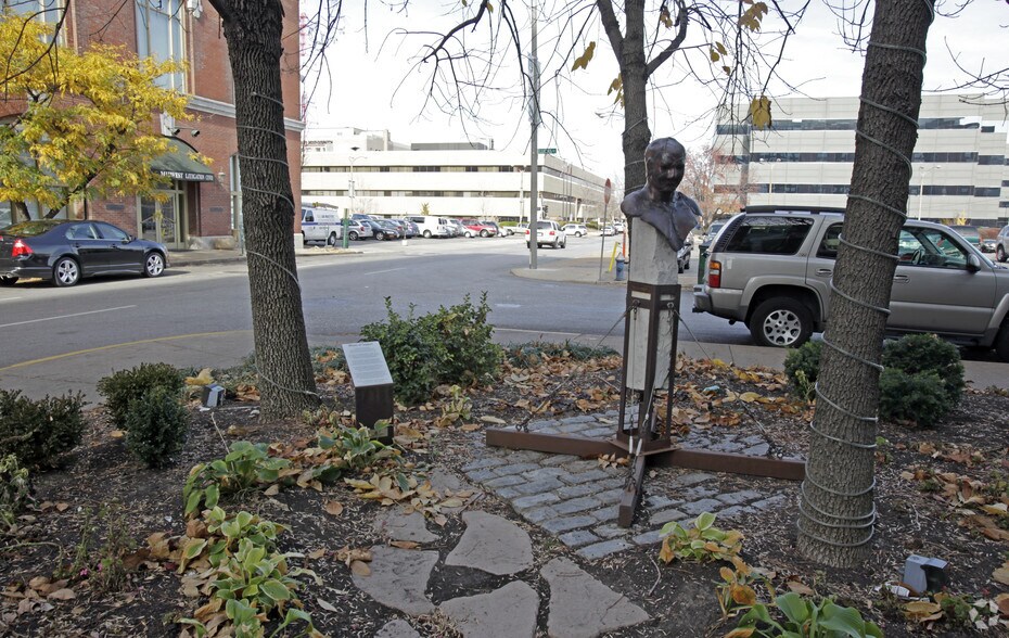 More Photos Of 614 N 11th St, Saint Louis Office For Sale