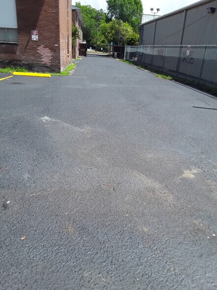 More Photos Of 122 E Crosstimbers St, Houston Apartments For Sale