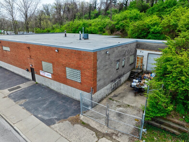 More Photos Of 1243 Tennessee Ave, Cincinnati Warehouse For Sale