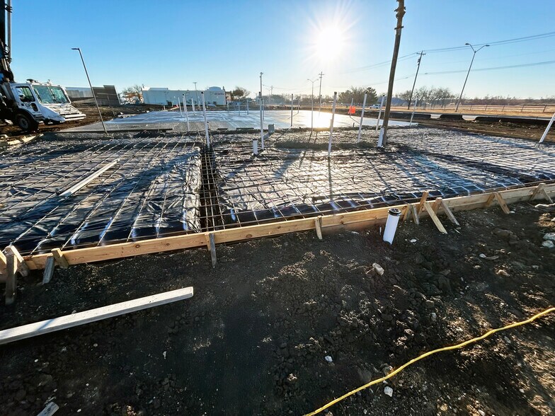 More Photos Of East Bailey Boswell Rd, Saginaw Unknown For Lease