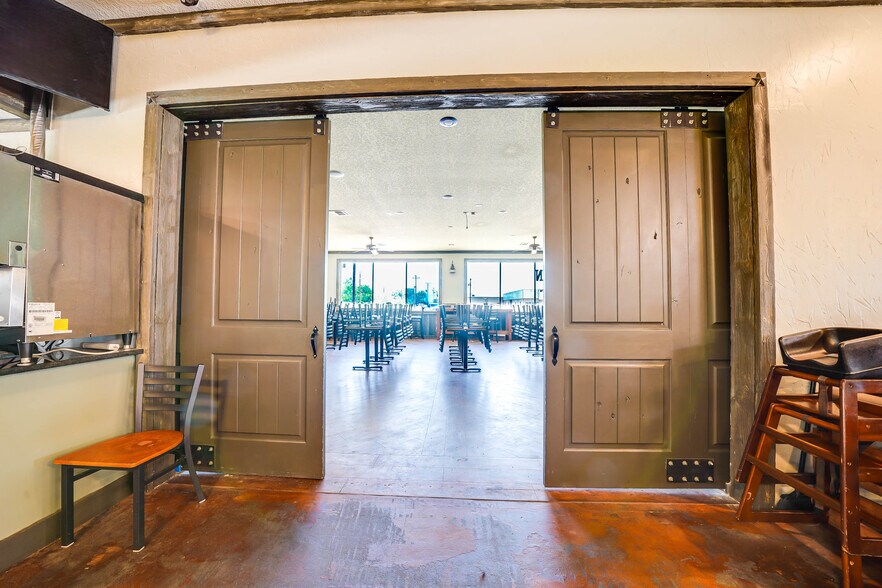 More Photos Of 215 NE 27th Ave, Mineral Wells Restaurant For Sale