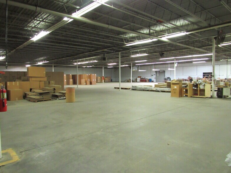 More Photos Of 1160 Daniel Rd, Axton Warehouse For Lease