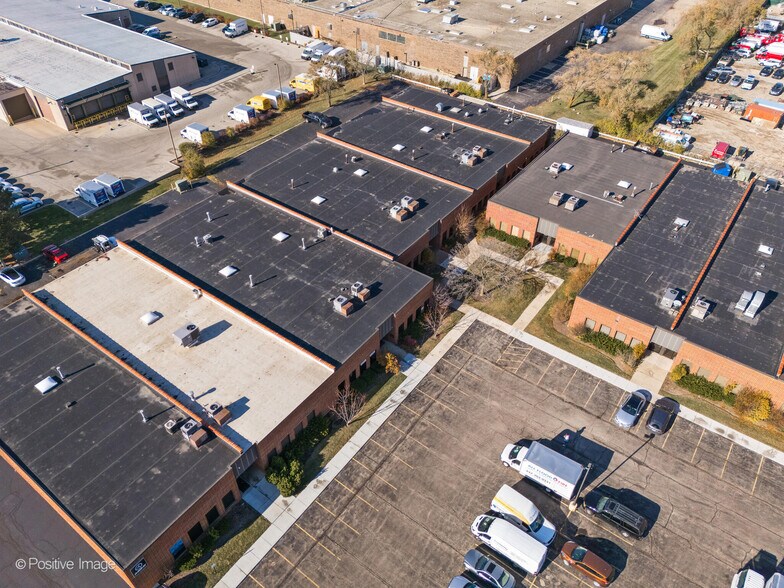 More Photos Of 610-642 Anthony Trl, Northbrook Light Distribution For Sale