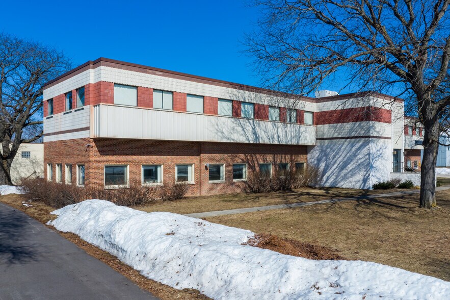 Primary Photo Of 5200 W Clinton Ave, Milwaukee Warehouse For Lease